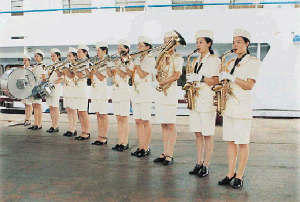 Yangtze Cruise Ships Activity